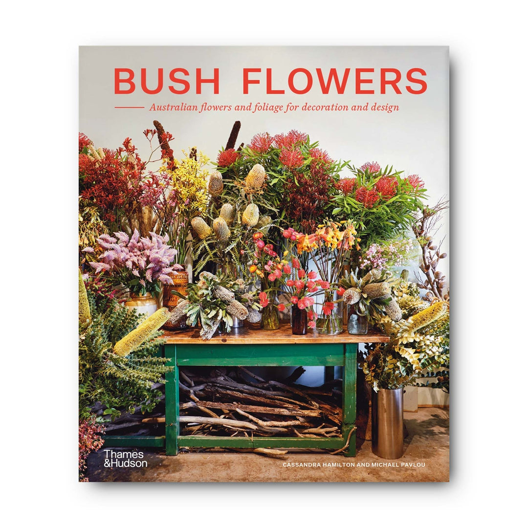 Bush Flowers Book by Cassandra Hamilton + BONUS Australian Native Wildflower X 1 Packet Of Billy Button Seeds + 1 X Packet of Strawflower Tall Mix Seeds