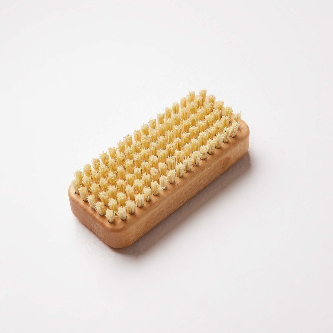 Gardners Wooden Nail Brush