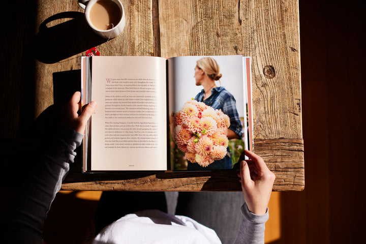 Floret Farm's Discovering Dahlias Book : A Guide to Growing and Arranging Magnificent Blooms by Erin Benzakein + 1 x Packet Of Dahlia Flower Seeds